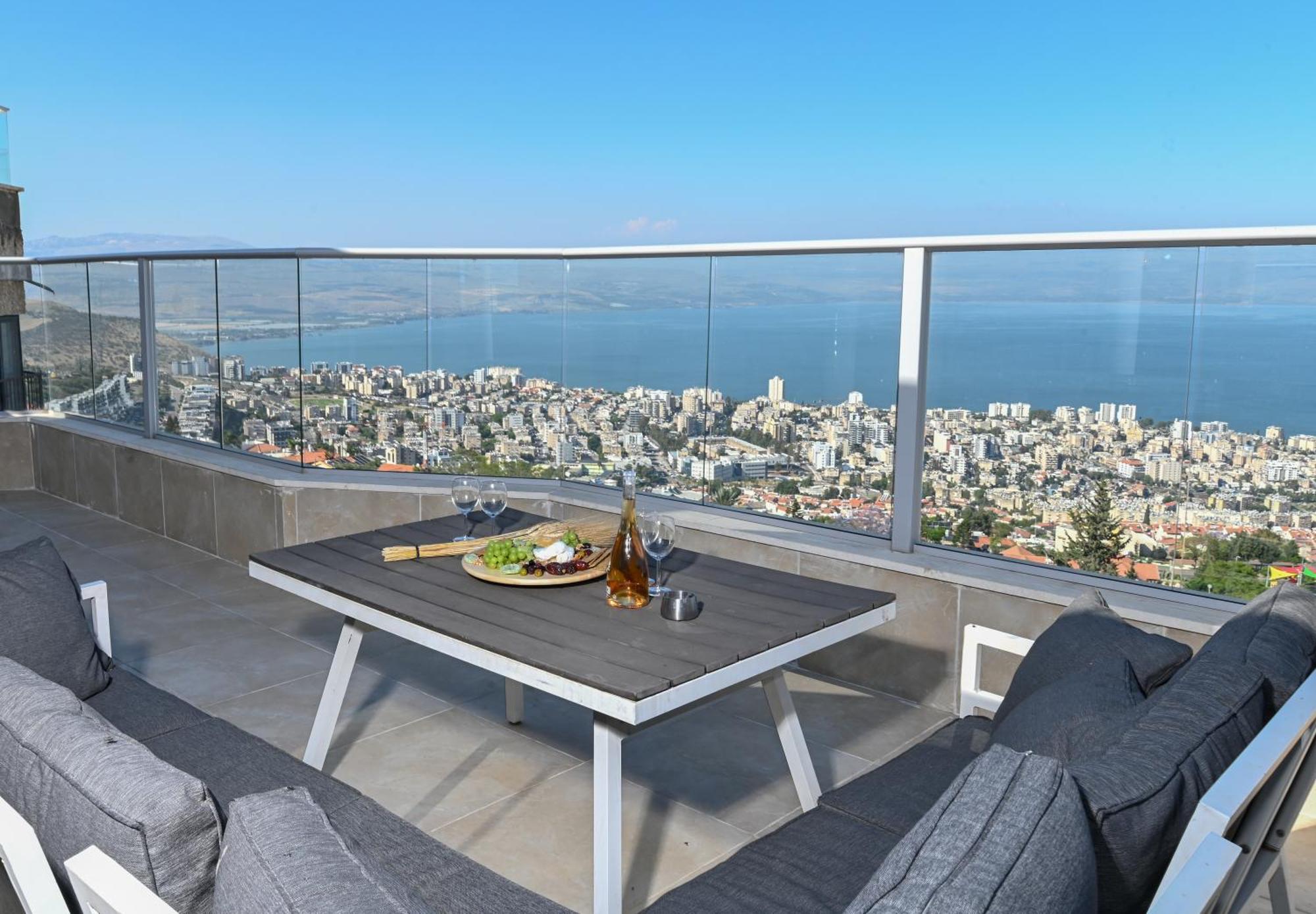 טבריה Villa-Selavi 3 Unit Complex With Infinity Pool מראה חיצוני תמונה