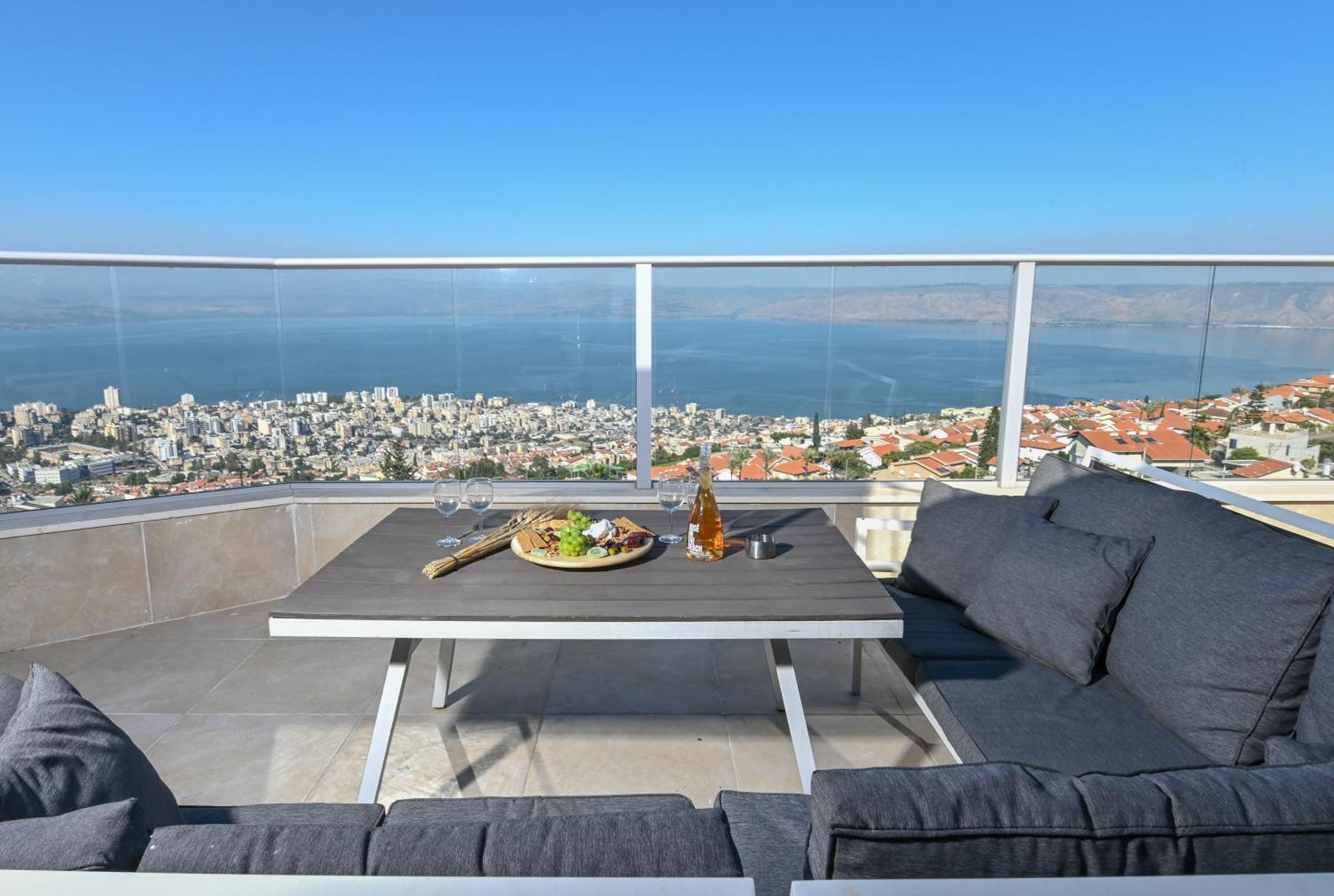 טבריה Villa-Selavi 3 Unit Complex With Infinity Pool מראה חיצוני תמונה