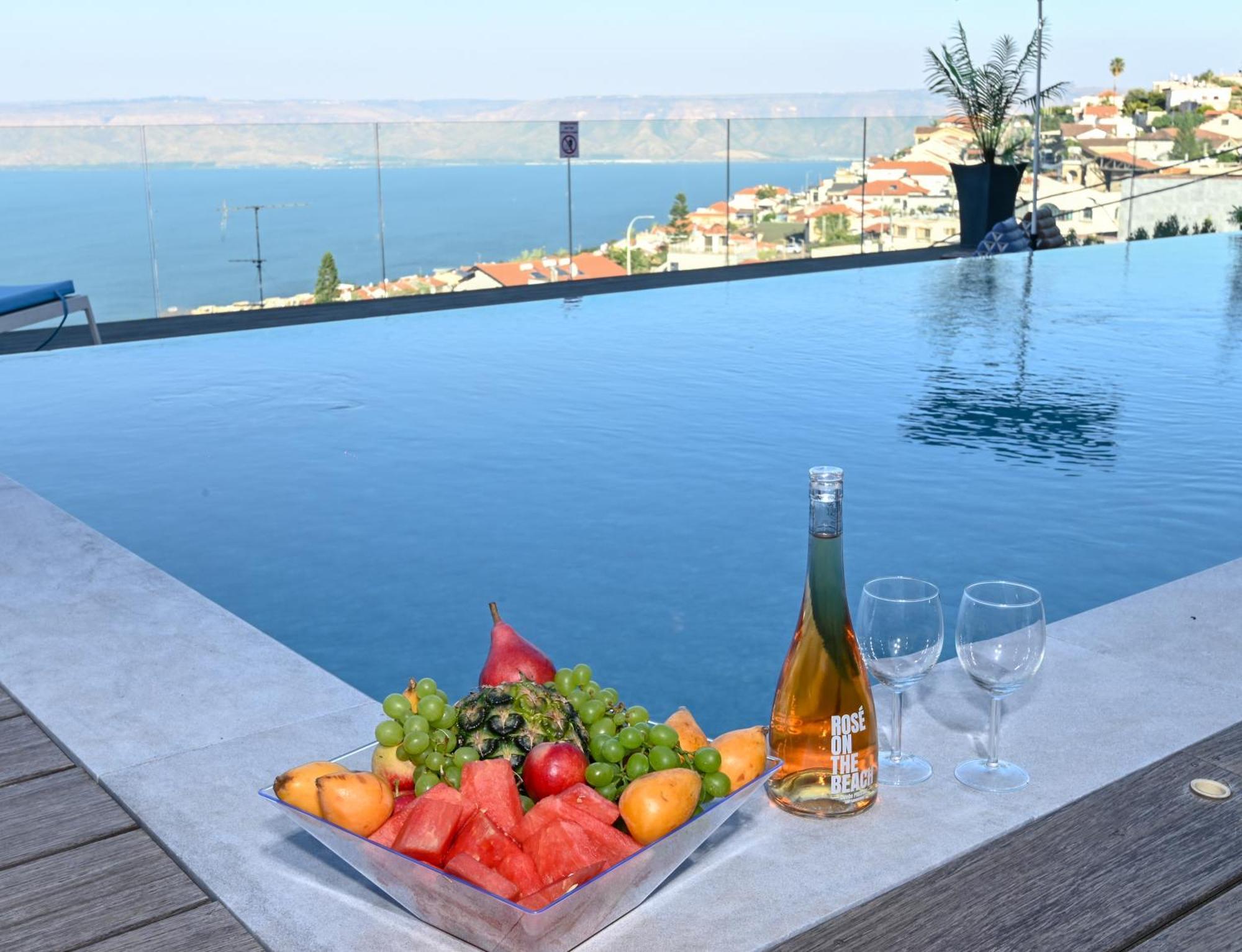 טבריה Villa-Selavi 3 Unit Complex With Infinity Pool מראה חיצוני תמונה